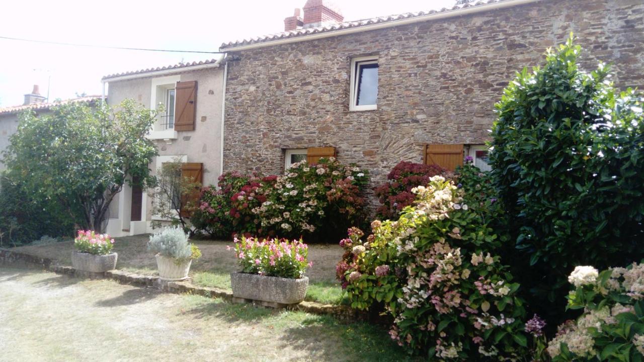 Au Clos De Launay Chambres D'Hotes Le Cellier Exterior photo
